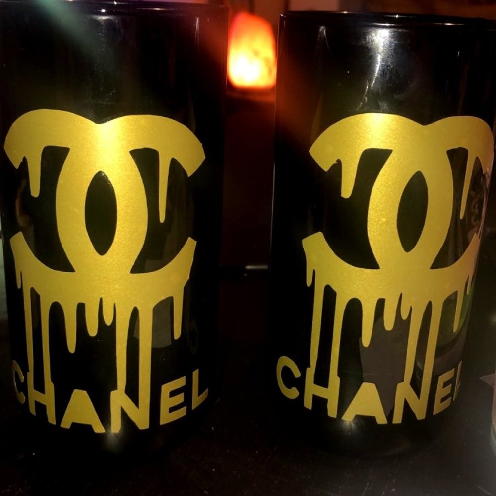 custom black cups with letters